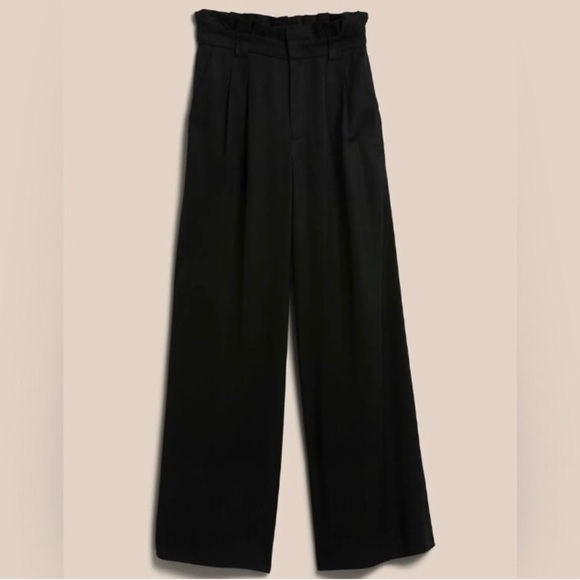 NWT! Banana Republic Black Tencel Wide-Leg Pant - Size 8 Petite - Picture 1 of 3